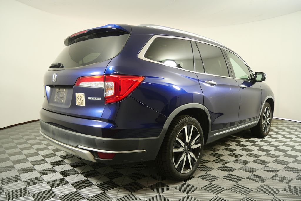 Thumbnail: 2019 Honda Pilot - 3