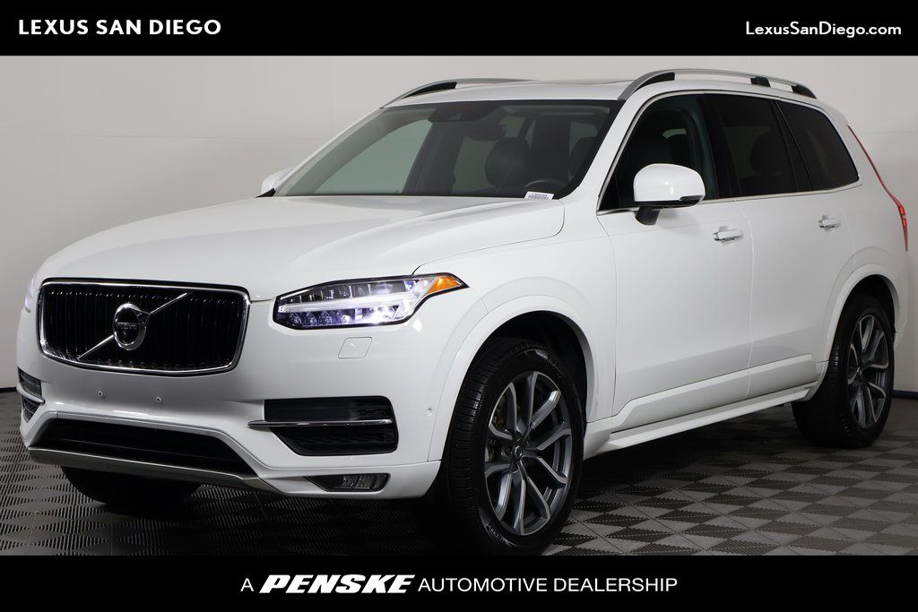 2017 Volvo XC90 T6 Momentum -
                  San Diego, CA