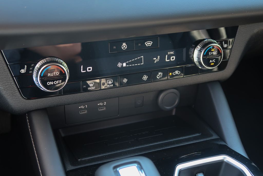2026 Mitsubishi Outlander LE 2.5 S-AWC