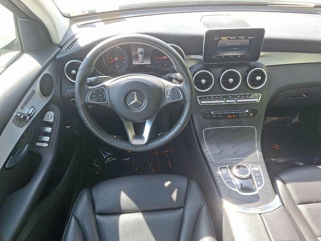 2019 Mercedes-Benz GLC 300 11