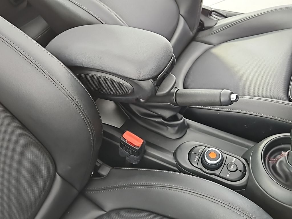 Thumbnail: 2020 MINI Cooper - 20