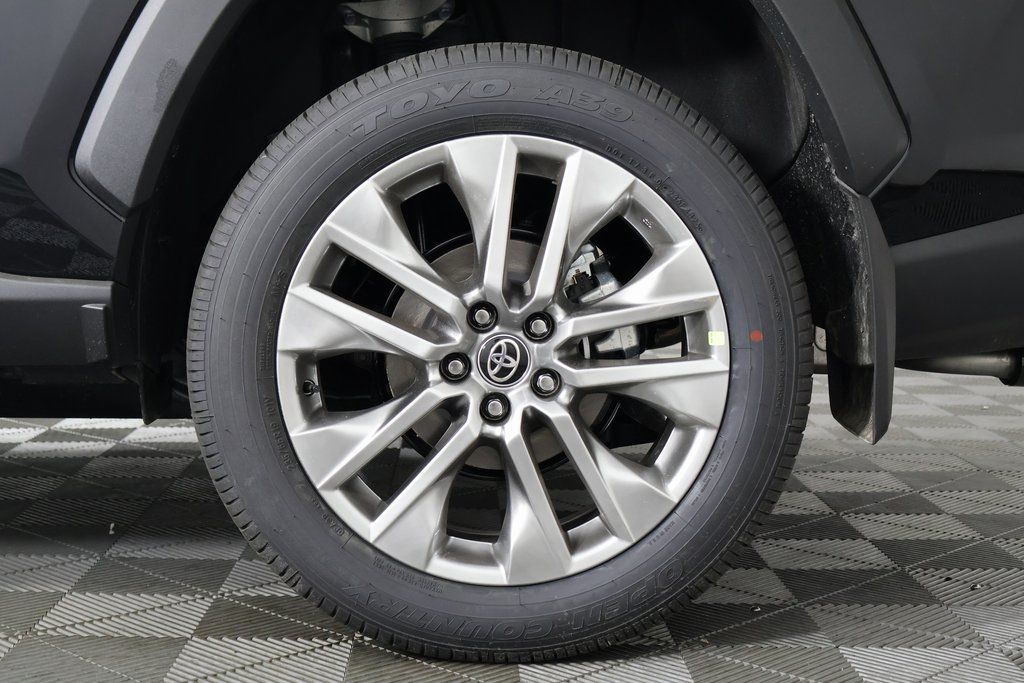 Thumbnail: 2025 Toyota RAV4 - 10