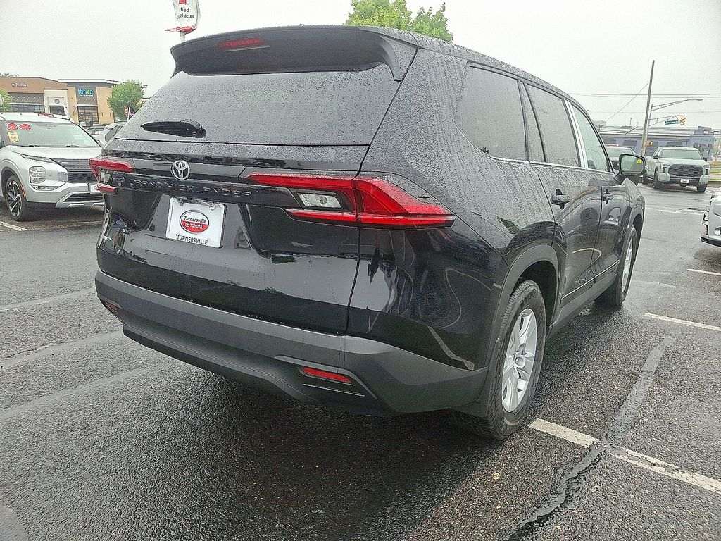 Thumbnail: 2025 Toyota Grand Highlander - 4