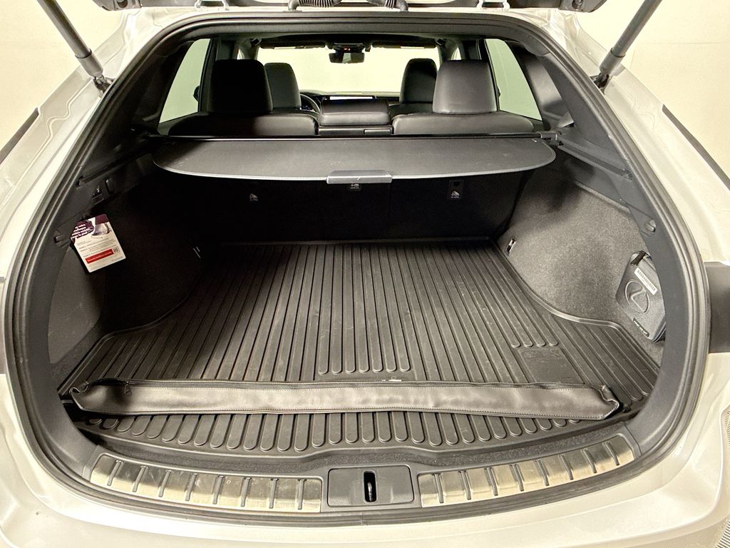 Thumbnail: 2025 Lexus RX - 27