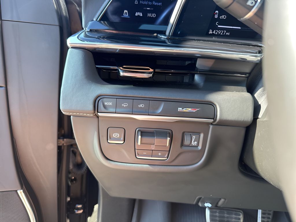 Used Car 2023 Cadillac Escalade  V-series For Sale Under $110,000 In Austin, Texas