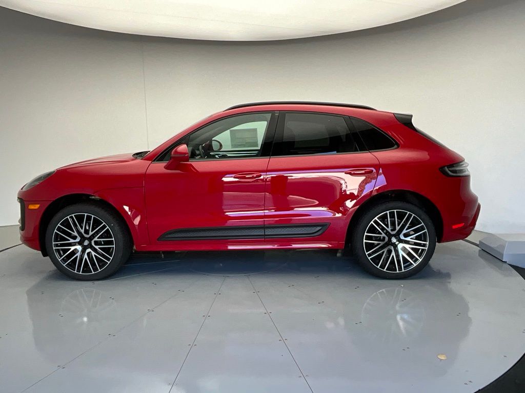 2024 Porsche Macan S 2