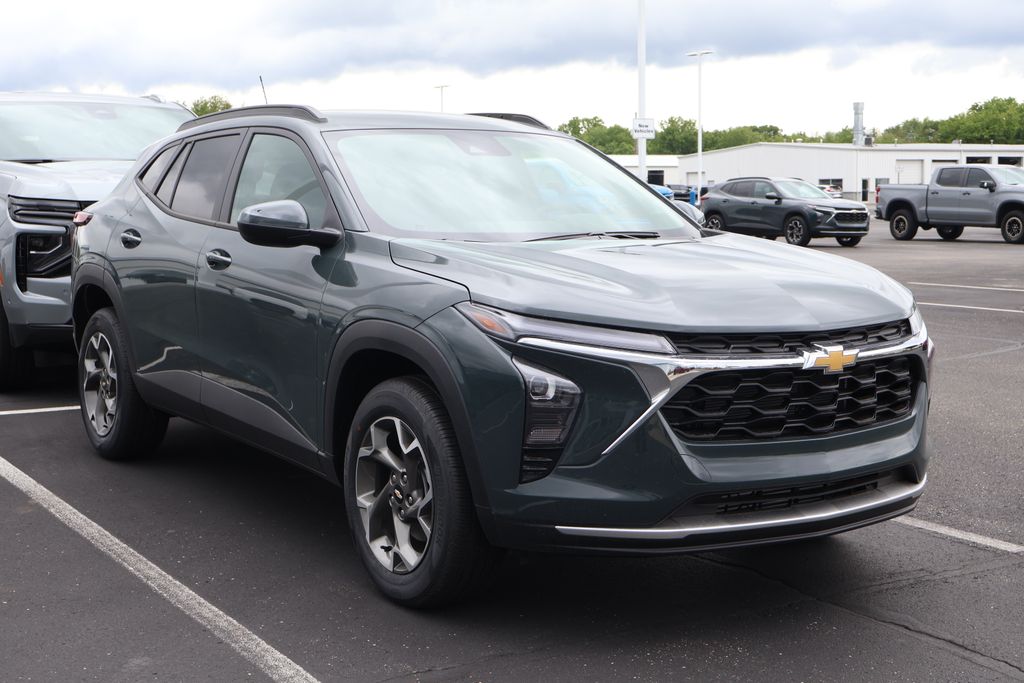 2025 Chevrolet Trax LT 3