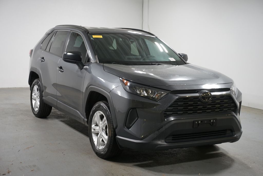Thumbnail: 2021 Toyota RAV4 - 3
