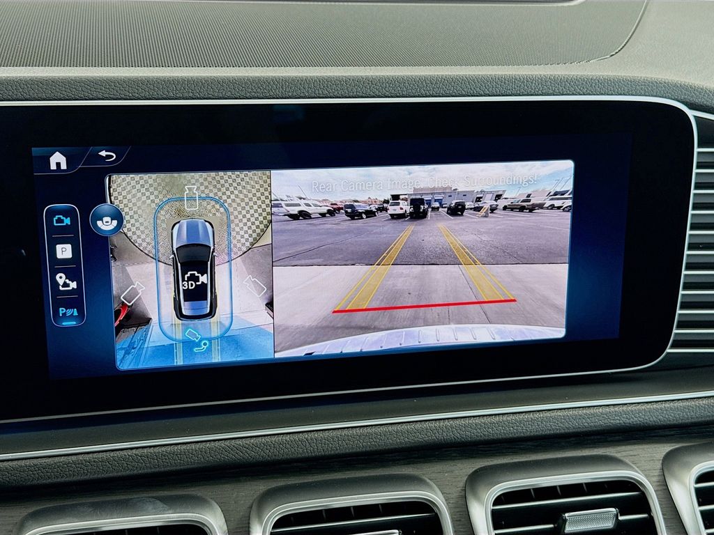 Thumbnail: 2026 Mercedes-Benz GLE - 15