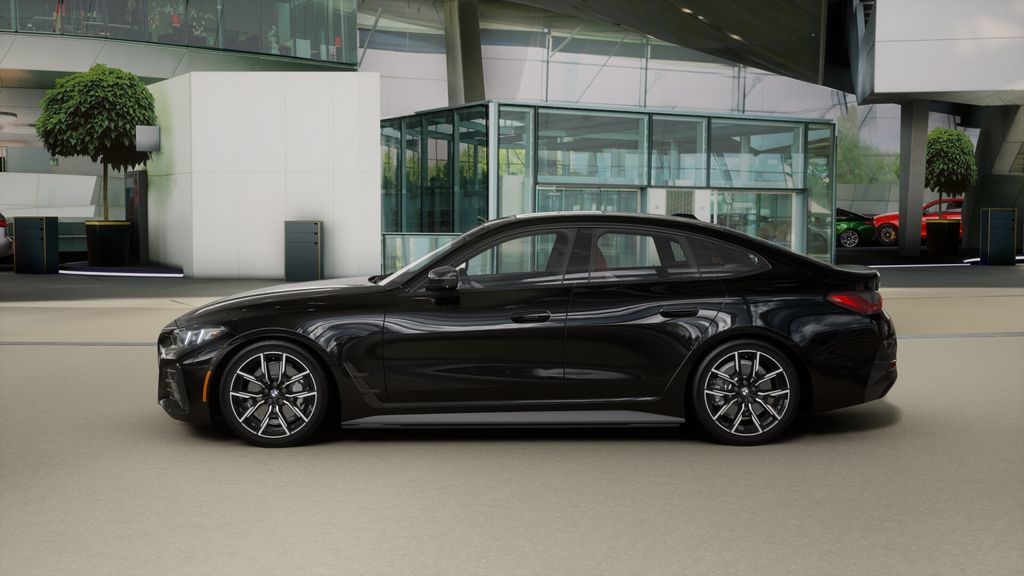 Thumbnail: 2025 BMW i4 - 30