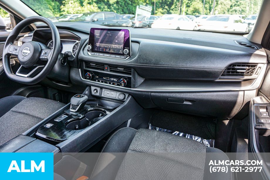 Used 2024 Silver Nissan SV image 23