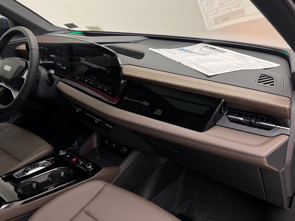 2025 Audi e-tron Premium 15