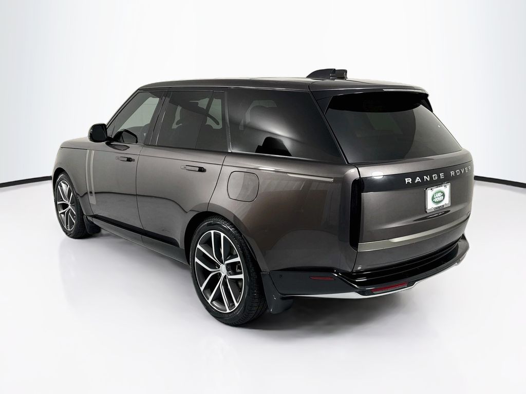 Thumbnail: 2025 Land Rover Range Rover - 7