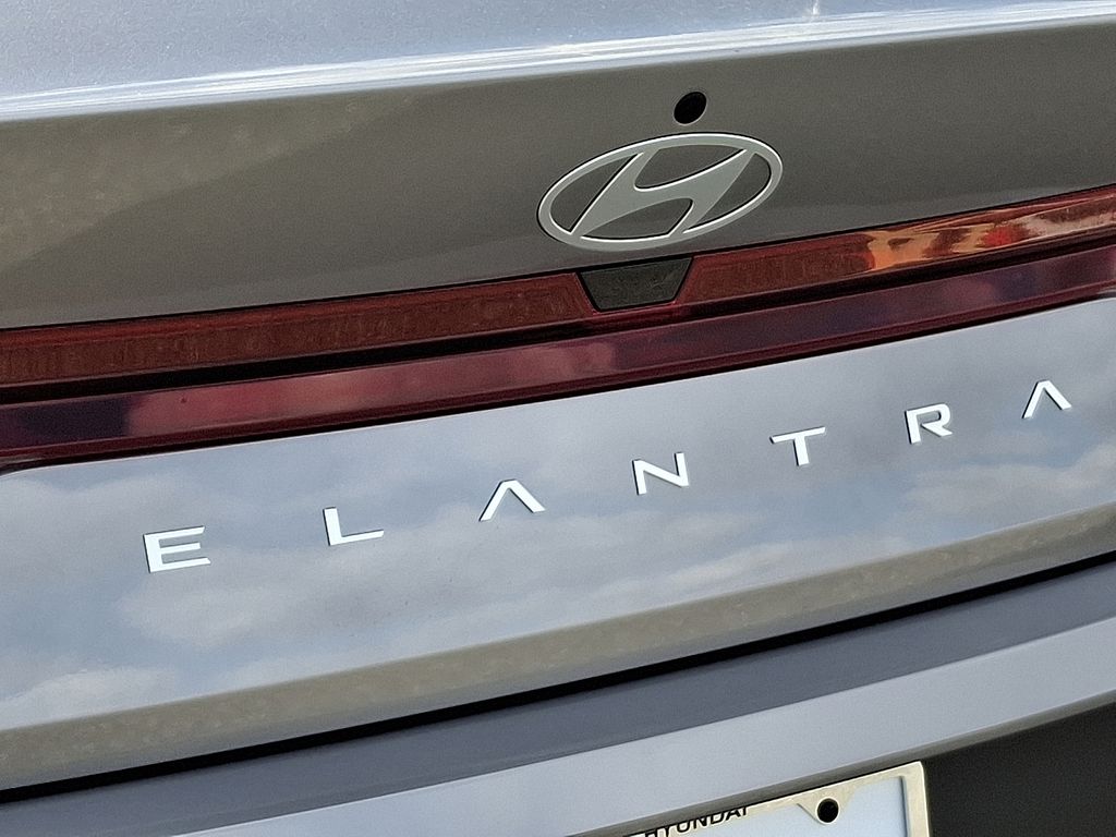 Thumbnail: 2026 Hyundai Elantra - 11