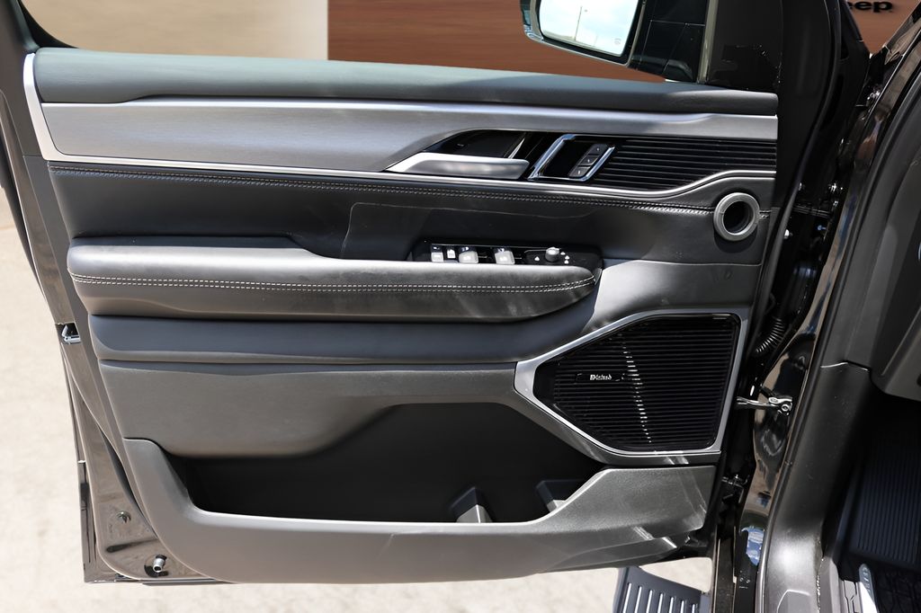 New 2026 Black Jeep Limited Reserve image 11