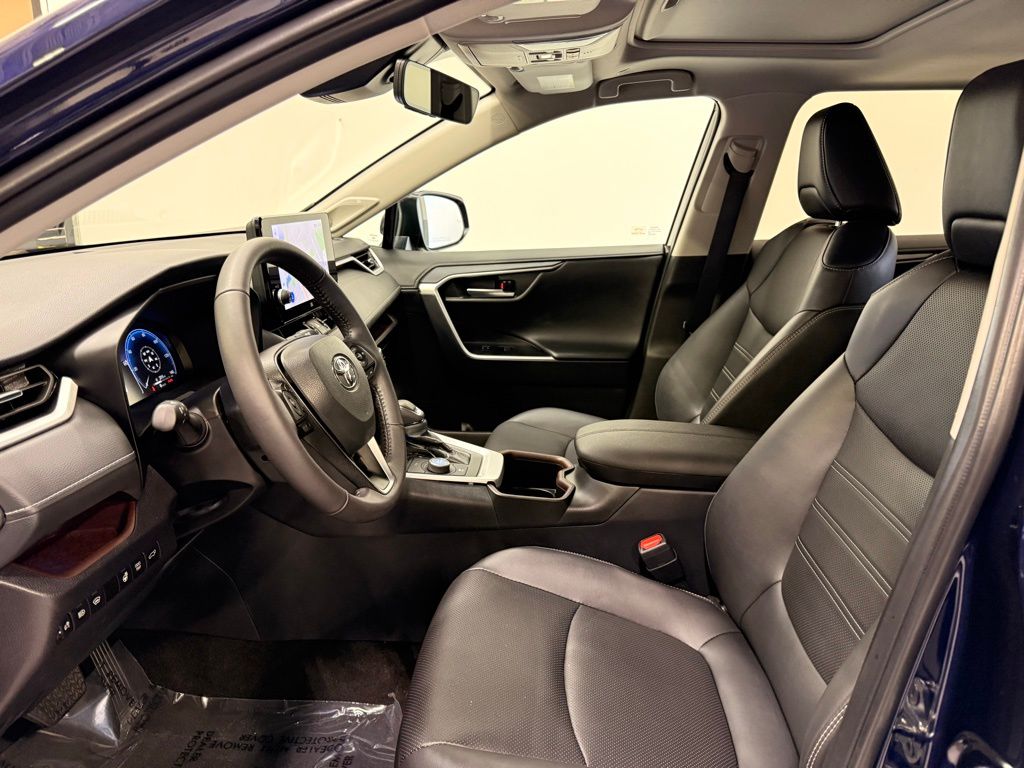 Thumbnail: 2024 Toyota RAV4 - 12