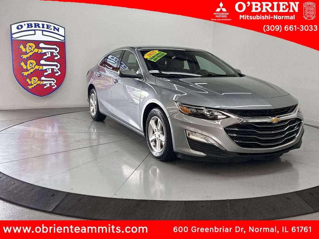 Sterling Gray Metallic 2025 Chevrolet Malibu Sedan Front-Wheel Drive Continuously Variable Transmission