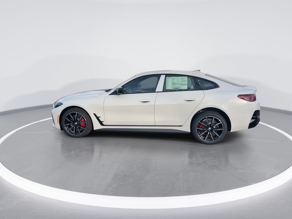 Thumbnail: 2026 BMW i4 - 5