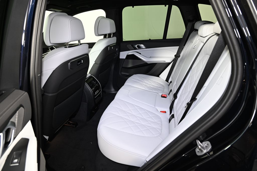 Thumbnail: 2026 BMW X5 - 24