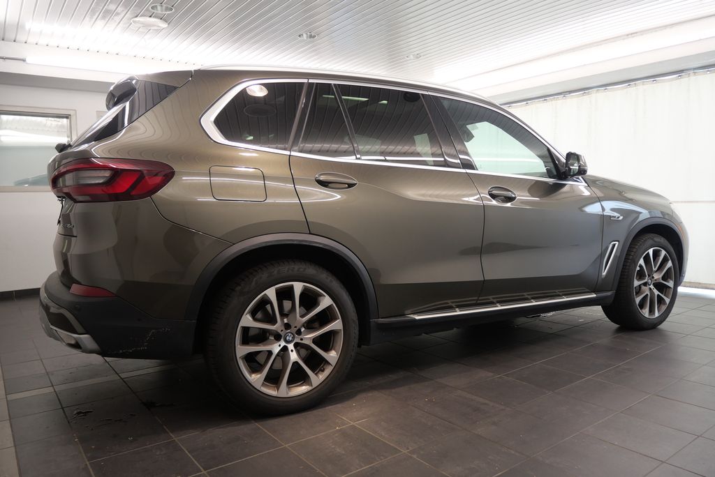 2023 BMW X5 xDrive45e 7