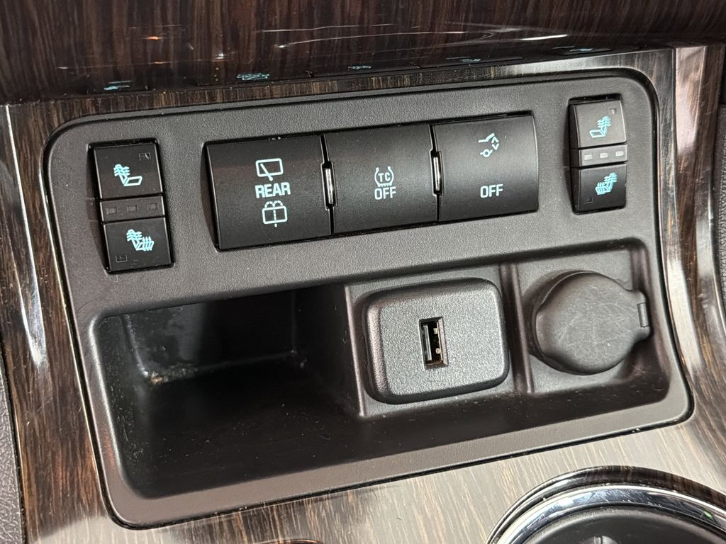 used 2015 Chevrolet Traverse car, priced at $9,995