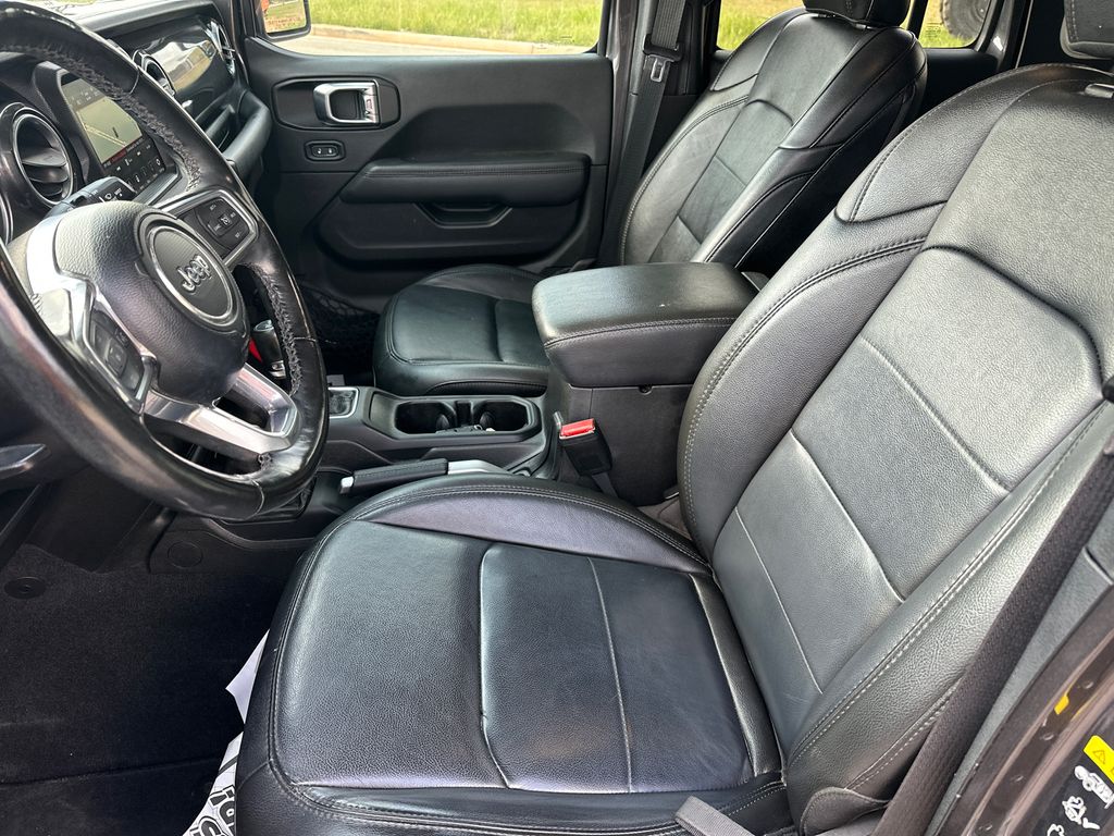 Used 2022 Gray Jeep Unlimited Sahara Altitude image 9