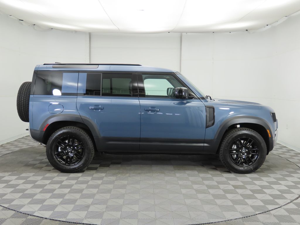 2025 Land Rover Defender 110 4