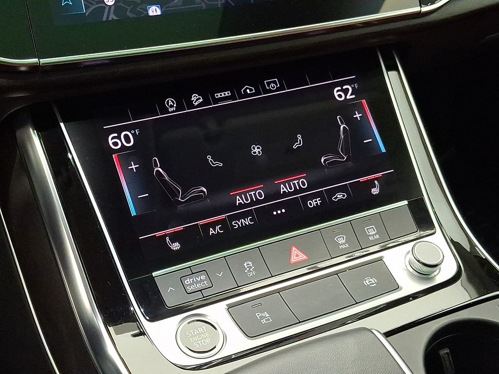 Thumbnail: 2023 Audi Q8 - 16