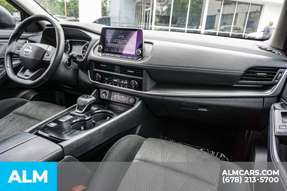 Used 2025 Gray Nissan SV image 23