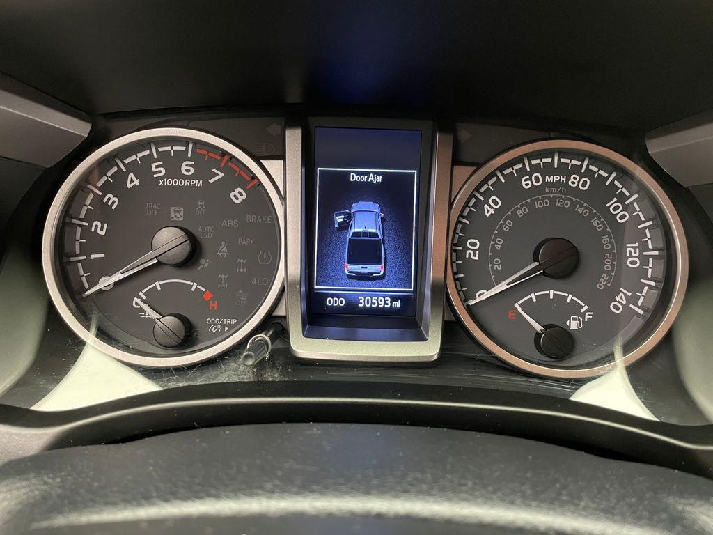 Thumbnail: 2022 Toyota Tacoma - 23