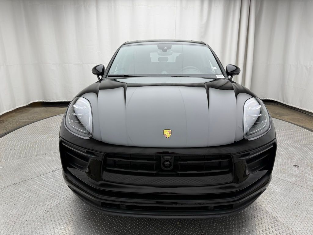 Thumbnail: 2025 Porsche Macan - 6