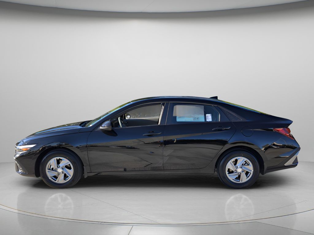 2026 Hyundai Elantra - $22,110