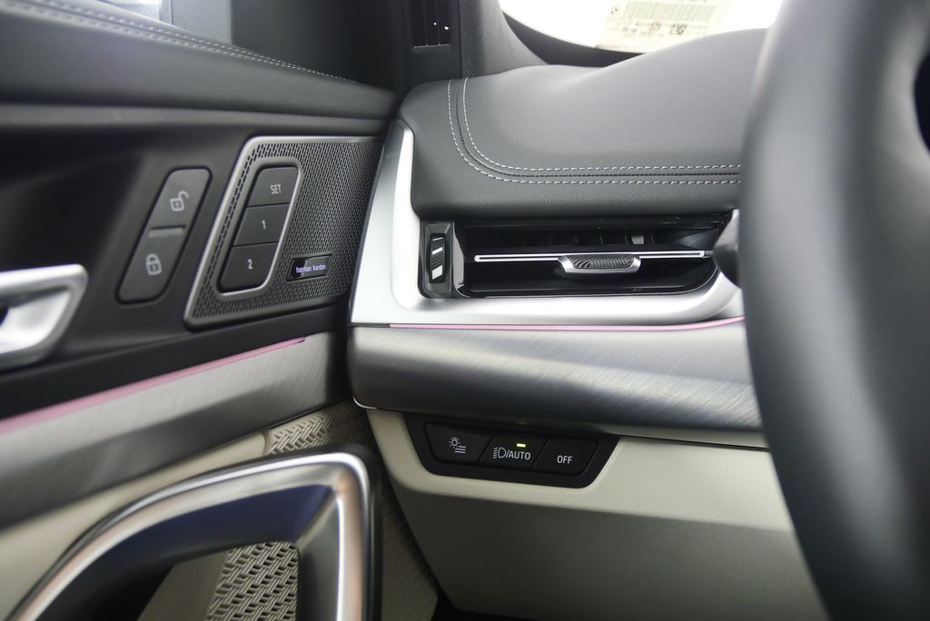 Thumbnail: 2026 BMW X1 - 19