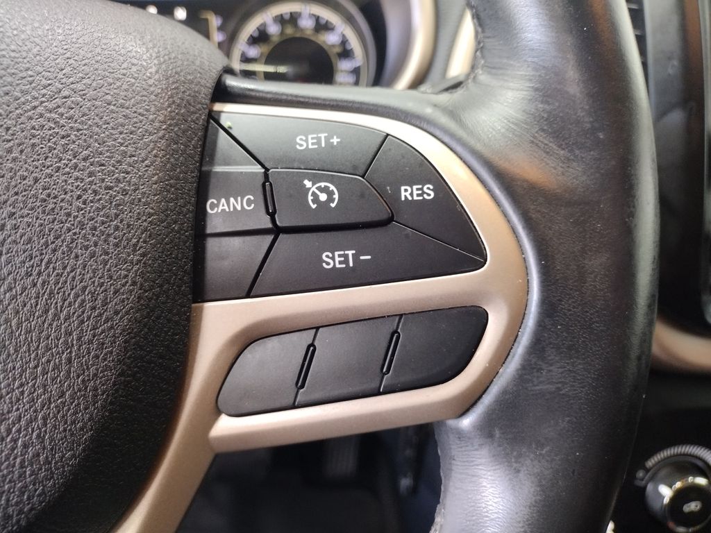 2017 Jeep Cherokee Sport