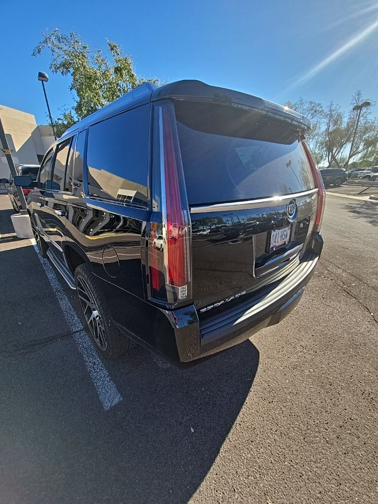 2015 Cadillac Escalade Luxury 4