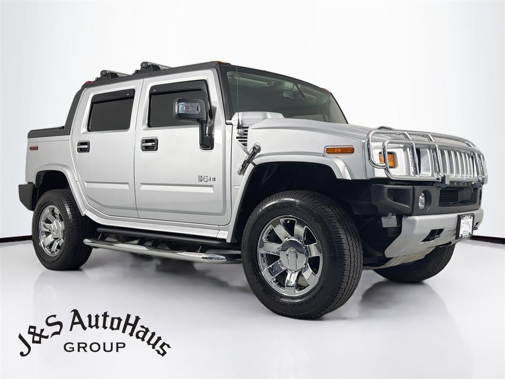 Silver Ice Metallic 2009 Hummer H2 SUT SUV / Crossover Four-Wheel Drive 6-Speed Automatic Overdrive