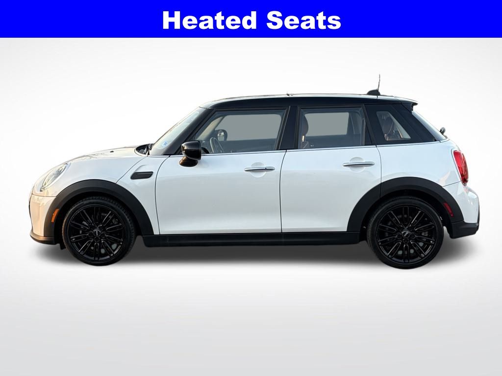 View vehicle photo 4