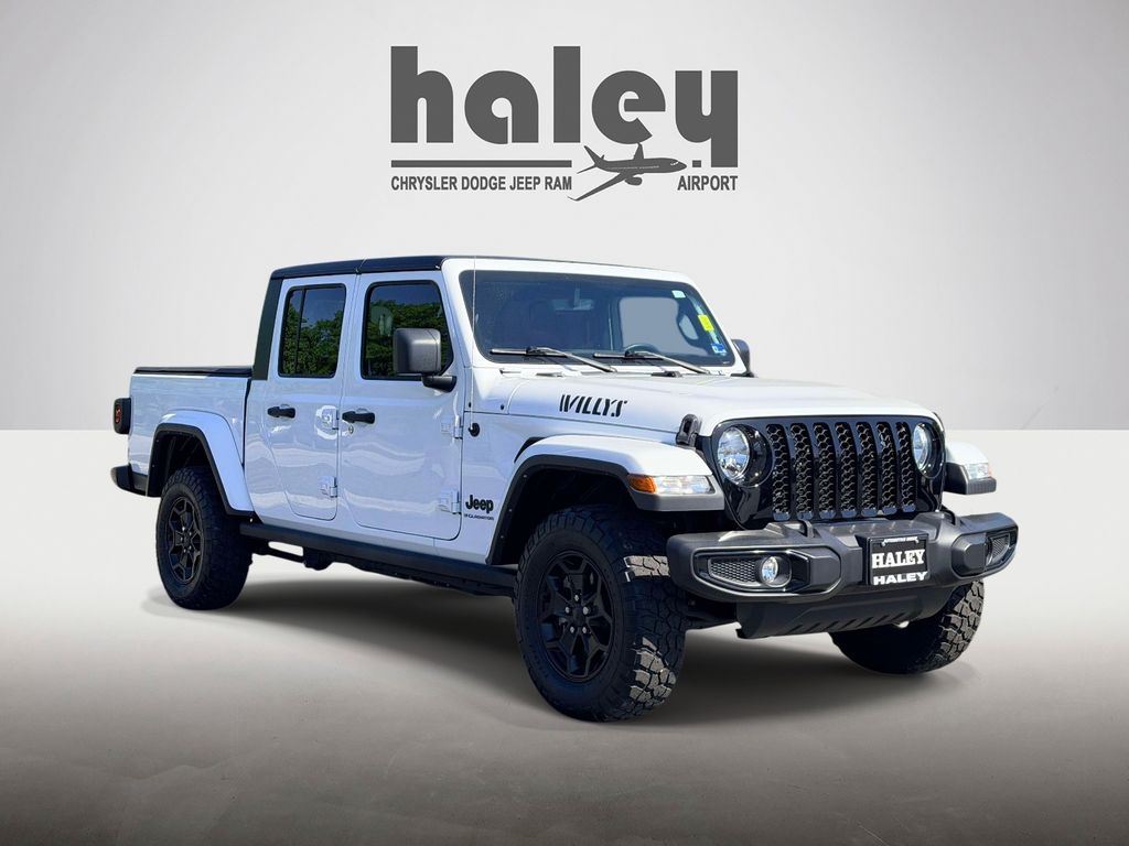 2023 Jeep Gladiator Willys Crew Cab 4WD