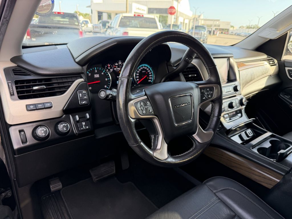 used 2018 GMC Yukon car, priced at $23,991