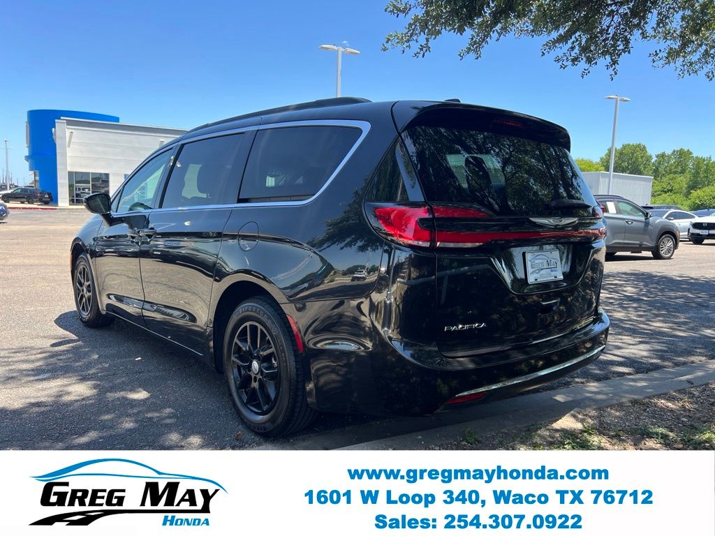 2022 Chrysler Pacifica Touring L - 5