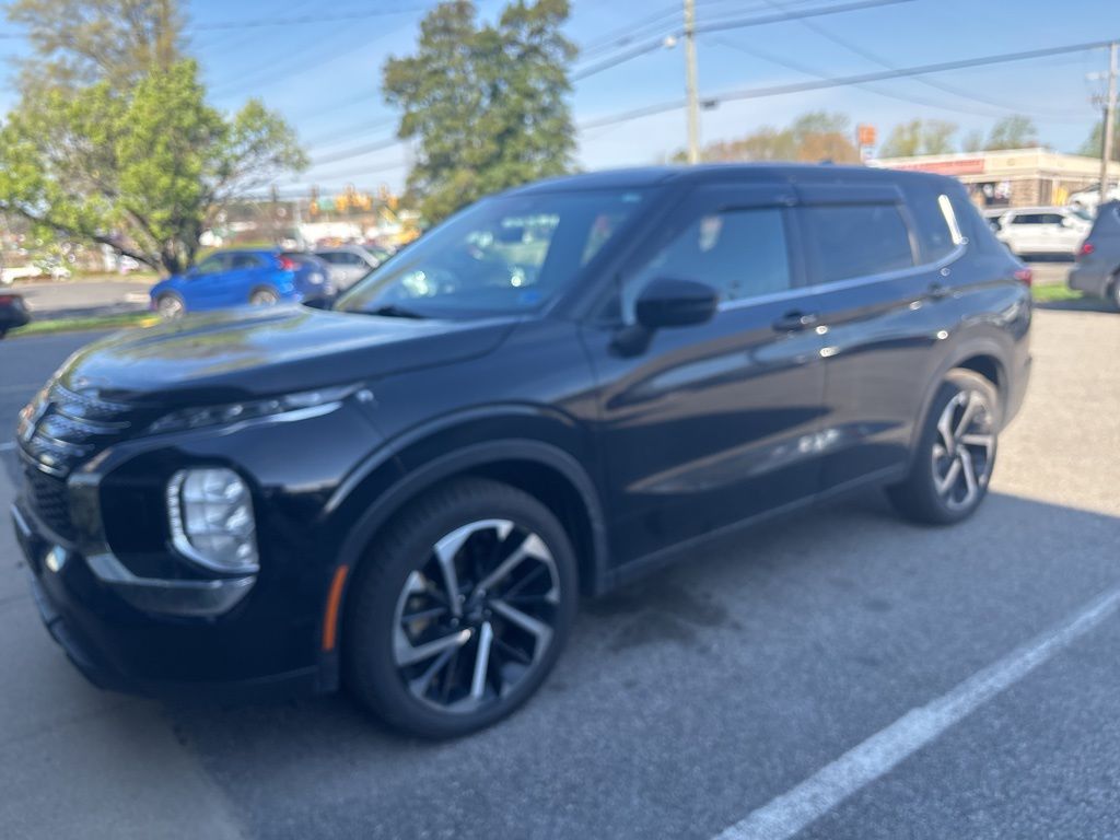 2022 Mitsubishi Outlander ES S-AWC