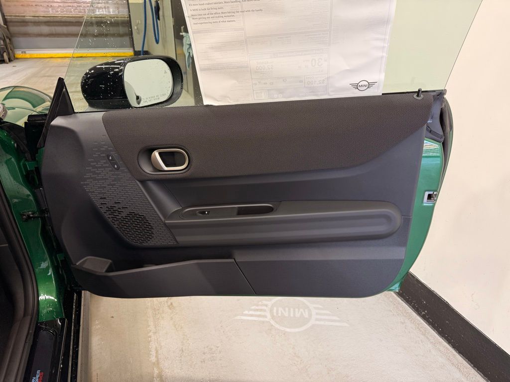 Thumbnail: 2026 MINI Cooper - 21