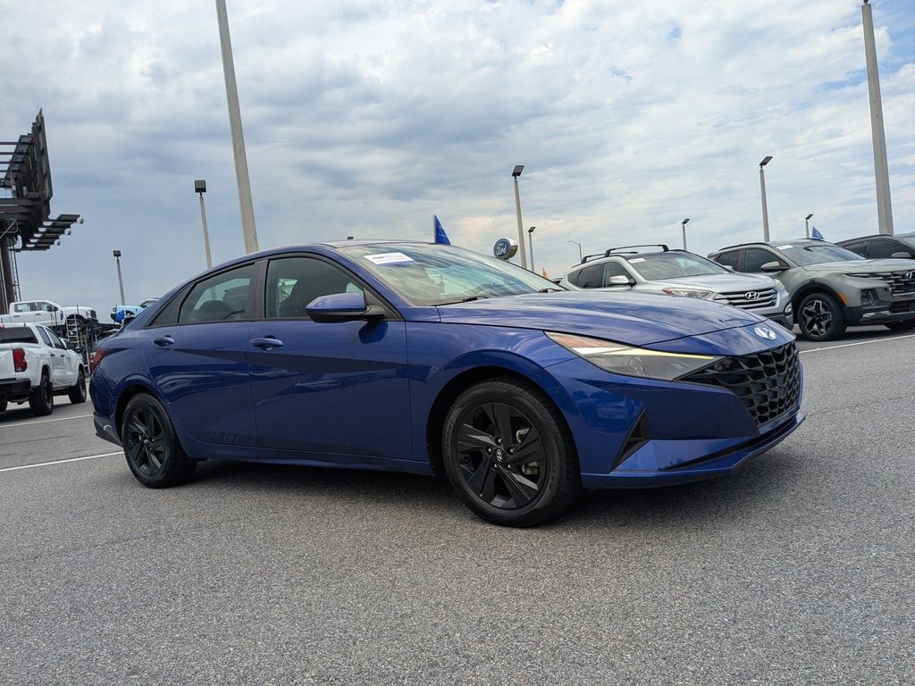 2022 Hyundai Elantra Hybrid Blue FWD