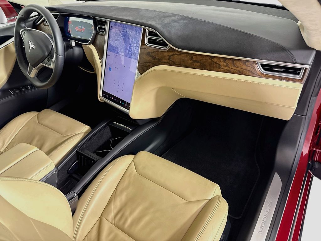Thumbnail: 2017 Tesla Model S - 17