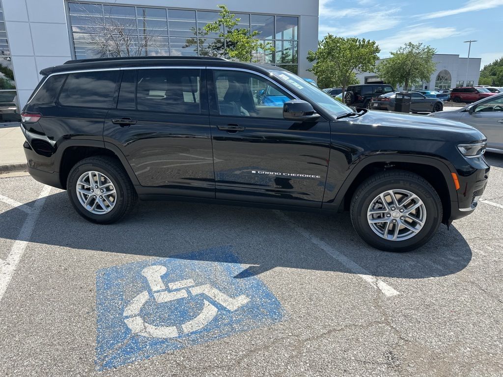2025 Jeep Grand Cherokee L Laredo - Photo 35