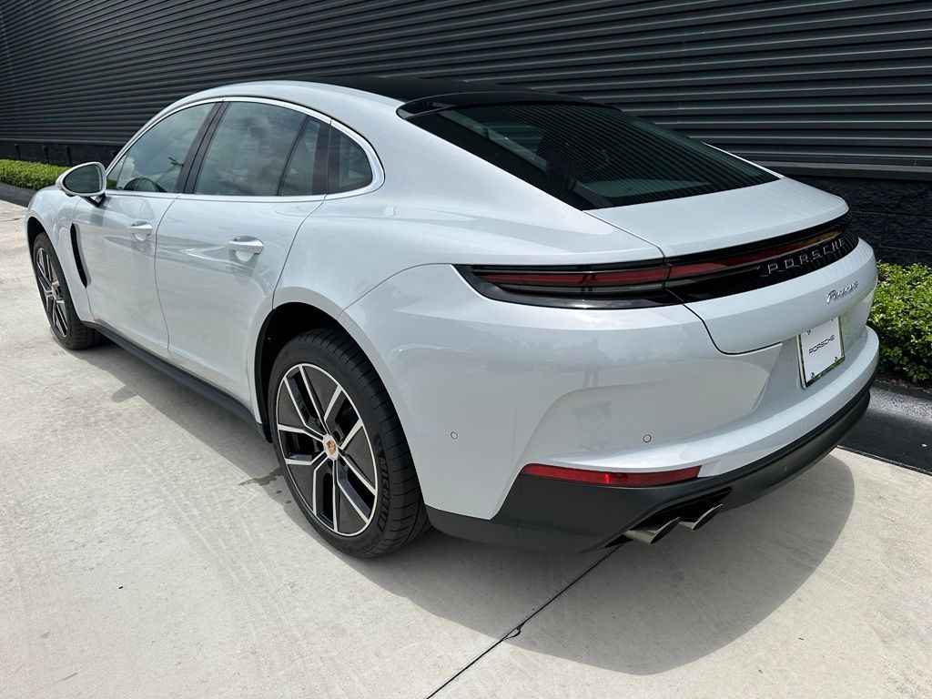 Thumbnail: 2026 Porsche Panamera - 3