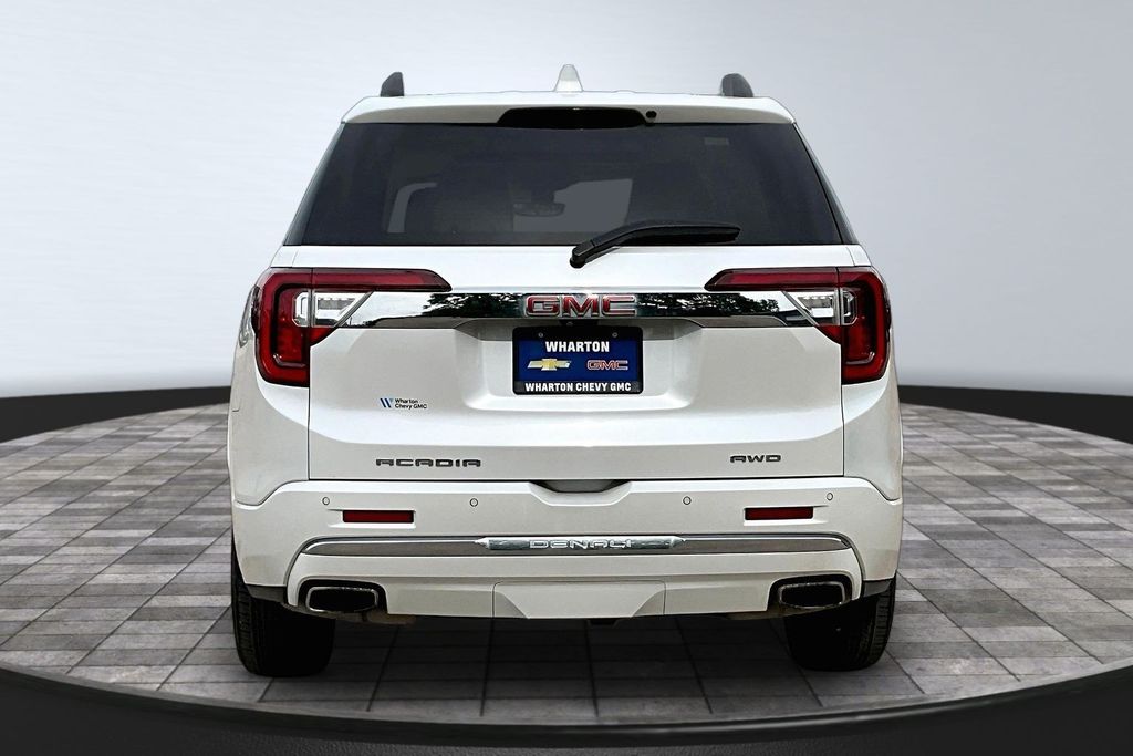 2023 GMC Acadia Denali - 5