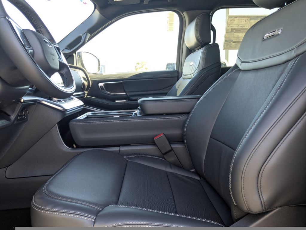 2025 Ford Expedition Platinum MAX