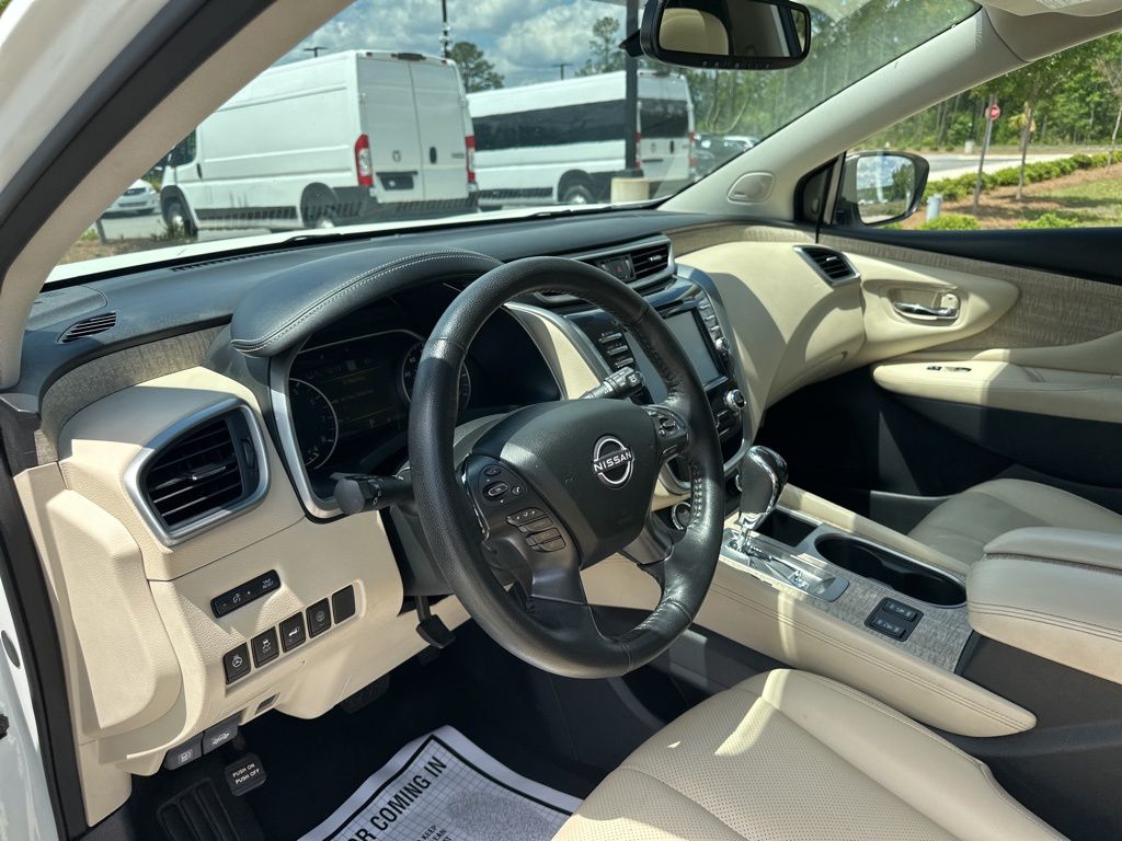 2023 Pearl White Tricoat Nissan Murano SL FWD SUV