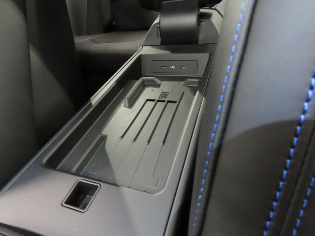 Thumbnail: 2026 Porsche 911 - 32